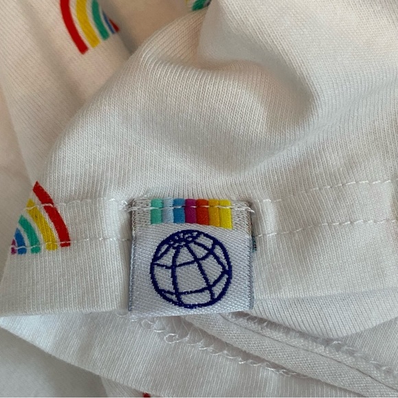 Free Planet Rainbow Print Crew Neck T-Shirt - Picture 5 of 6